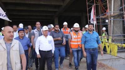 وزير النقل يعلن مفاجأة سارة للمصريين قبل قمة المناخ الشهر القادم