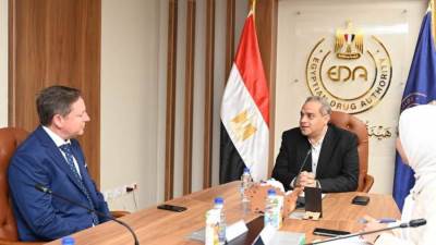 رئيس هيئة الدواء المصرية يستقبل رئيس شركة باير كونسيومر كير