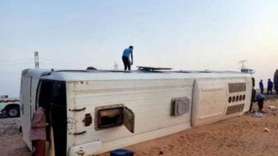 إصابة 28 شخصا في حادث انقلاب أتوبيس بالسويس