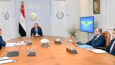 السيسي يتابع الاستراتيجية المستقبلية لقطاع الطيران المدني 