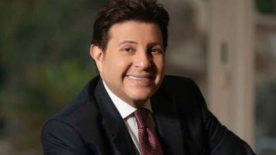 هاني شاكر يهنئ الفنان "مصطفى كامل" بعد فوزه بمقعد نقيب الموسيقيين