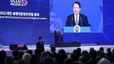 وزير التنمية المحلية يشارك في افتتاح المؤتمر العالمى لقمة المدن والحكومات العالمية