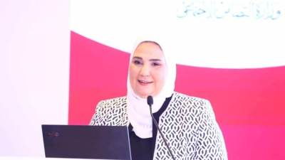 القباج: الوزارة تعطي أولوية للنساء وتسعي لإزالة جميع الحواجز.