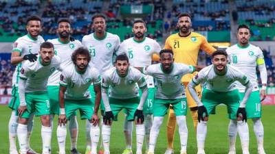 مدرب المنتخب السعودي يختار 32 لاعبا للمرحلة الثالثة للإعداد لكأس العالم