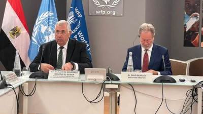 القصير يبحث مع مدير برنامج الغذاء توسيع أنشطة مركز الاقصر لخدمة الأفارقة