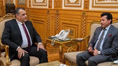 وزير الرياضة: رؤيتنا تستهدف التوسع في مجال النجيل الصناعي وتصنيع الأدوات الرياضية