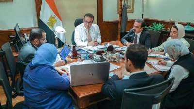 وزير الصحة يناقش التجهيزات الجاري تنفيذها تمهيدا لإطلاق مبادرة لدعم الصحة النفسية