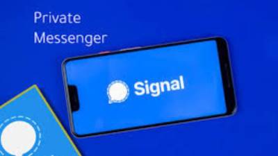 تطبيق Signal يحظر الرسائل النصية القصيرة 