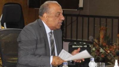 وزير قطاع الأعمال العام: ضرورة الالتزام بتوقيتات تنفيذ مشروع التطوير الشامل لقطاع الغزل والنسيج