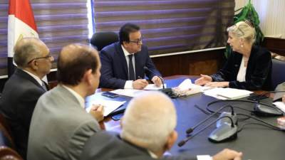 وزير الصحة: التوسع بملف حملة «طرق الأبواب لتنظيم الأسرة»