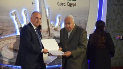 بحفل ختام اسبوع القاهرة للمياة.. سويلم يتوجه بالتحيه للرئيس السيسي على رعايته للأسبوع