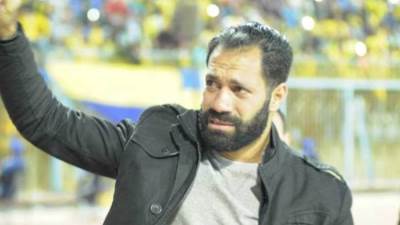 بعد الخسارة أمام الأهلي.. الإسماعيلي يدرس إقالة حسني عبد ربه من منصبه