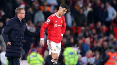 بعد واقعة مباراة توتنهام.. اليونايتد يتخذ قرارا صارما ضد رونالدو 