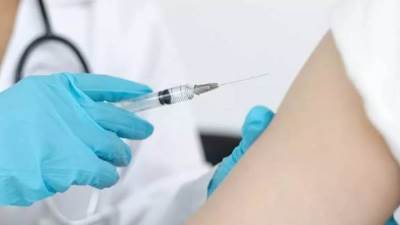 أهمية التطعيم ضد الأنفلونزا لكبار السن.. تعرف عليها