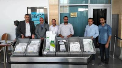 جمارك مطار برج العرب تضبط محاولة تهريب عدد من المستلزمات الطبية