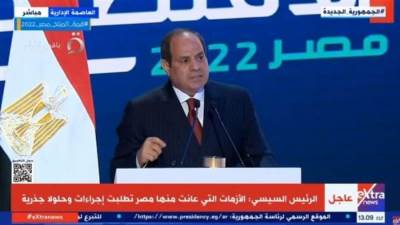 السيسي: تحدثت مع وزير التعليم العالي لوصول مرتبات أساتذة الجامعات إلى 20 ألف دولار شهريًا