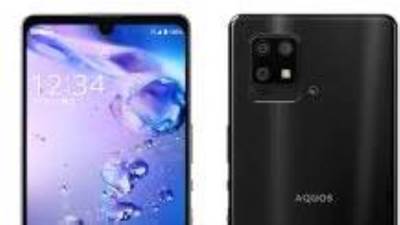 شارب تطلق هاتفها Aquos 4 القابل للطي