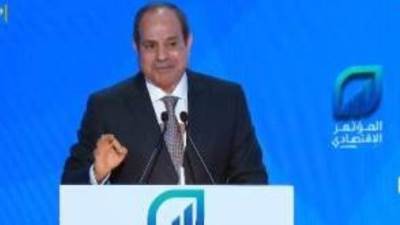 الرئيس السيسى يوجه بتنظيم مؤتمر للأديان.. ويؤكد: "كل واحد بعقيدته"