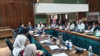 الإسكان تُراجع مع الجهات المعنية إجراءات تسليم الوحدات البديلة بمنطقة زهور مايو