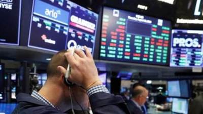 الأسهم الأوروبية تتراجع على خلفية ضعف السلع الأولية وتباين أرباح الشركات