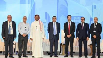 مصرللطيران تشارك في فعاليات الجمعية العامة للاتحاد العربي للنقل الجوي بأبوظبي