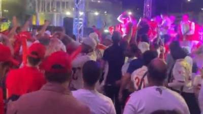 جمهور الأهلي والزمالك يرقصون على أغاني المهرجانات