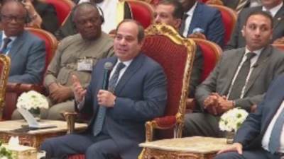 الرئيس السيسي: هناك مشروعات لا تحتاج إلى دراسات الجدوي