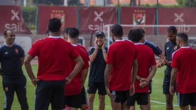 الأهلى يؤدى مرانه على ملعب التتش استعدادًا لمواجهة الداخلية فى الدورى