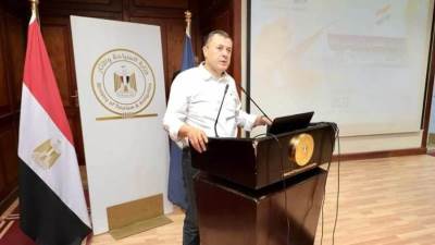 وزير السياحة يعقد الملتقى الأول للقيادات العليا والوسطى بالوزارة وهيئاتها التابعة لها