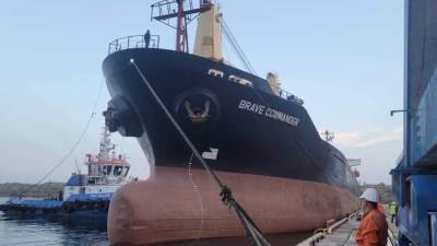 170 سفينة عالقة.. توقف حركة تصدير الحبوب الأوكرانية في البحر الأسود