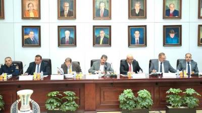 وزير السياحة يترأس الاجتماع الثاني للجنة الدائمة لتراخيص المنشآت الفندقية والسياحية