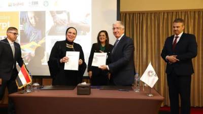 جامع: جهاز تنمية المشروعات يعمل على فتح الأسواق العالمية أمام المنتجات التراثية