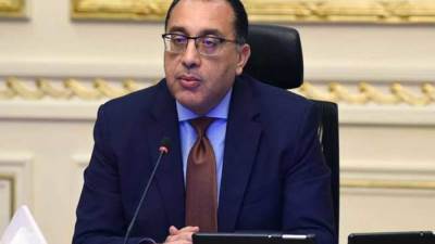 مدبولى يتابع موقف انتقال الحكومة والمشروعات الجاري تنفيذها بالعاصمة الإدارية الجديدة