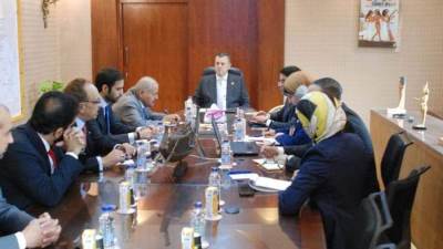 وزير السياحة يستقبل وفد رابطة رجال الأعمال القطريين 