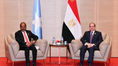 الرئيس السيسي يلتقي نظيره الصومالي لبحث التعاون الثنائي
