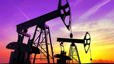 كيف تفاعلت أسعار النفط مع قرار الفائدة الأمريكية؟.. هبوط ملحوظ