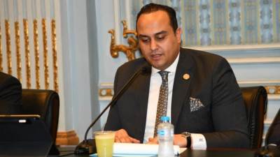 رئيس الرعاية الصحية يؤكد حرص الدولة على تحقيق التغطية الصحية لجميع المصريين