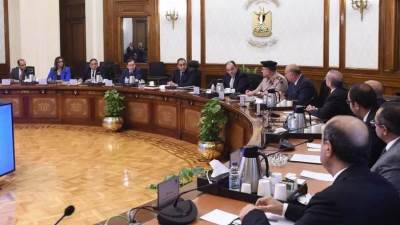 مدبولي يلتقي رئيس مجلس إدارة شركة "القلعة" للاستشارات المالية