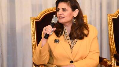 وزيرة الهجرة تقدم التعازي لأسر ضحايا غرق مركب غير شرعية باليونان