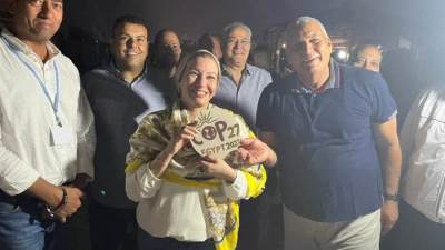 وزيرة البيئة في جولة ليلية تفقدية للوقوف على الاستعدادات النهائية لجناح مصر داخل المنطقة الخضراء