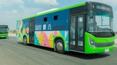 تطبيق ذكي لنقل المشاركين في قمة المناخ بالسيارات الكهربائية