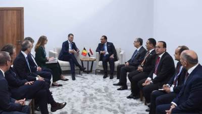 قمة المناخ.. مدبولي يلتقي ممثلي تحالف بلجيكي للشركات المتخصصة بمجال الطاقة والهيدروجين الأخضر