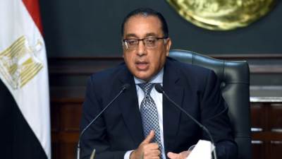 رئيس الوزراء يبحث مع مايكل بلومبرج عقد مؤتمر لفرص الاستثمار فى مصر