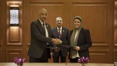 وزير الكهرباء يشهد توقيع بروتوكول تعاون بين اورنچ مصر وهيئة الطاقة الجديدة