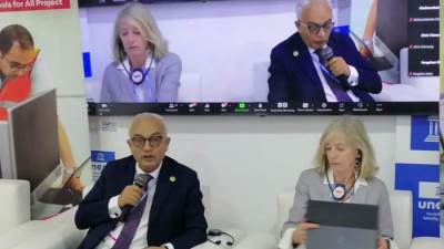 وزير التعليم يشارك بجلسة بعنوان "مشروع المدارس المفتوحة للجميع التي تدعم التكنولوجيا"