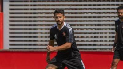 محمد محمود يفاضل بين عدة عروض للرحيل عن الأهلى فى يناير