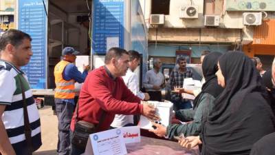 القوات المسلحة تساهم فى تخفيف الأعباء المعيشية عن المواطنين بتوزيع مليون ونصف المليون حصة غذائية بنصف الثمن