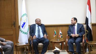 رئيس التنظيم والإدارة يبحث مع شؤون بالوزراء السودان تعزيز التعاون والخطط التدريبية