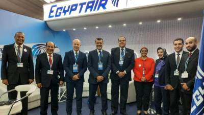 قمة المناخ.. رئيس القابضة لمصر للطيران ورئيس شركة الخطوط الجوية يتفقدان جناحي الشركة