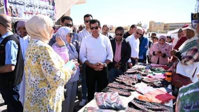 وزير الرياضة يتفقد مركز التنمية الشبابية بالطور